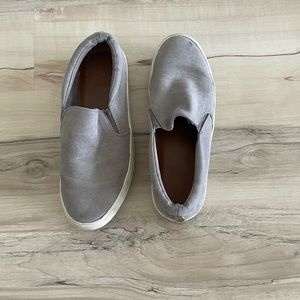 Steve Madden slip ons